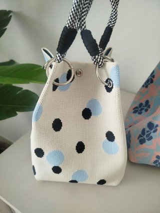 Bolso cubo estampado