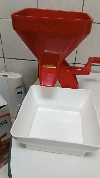 Triturador de tomate Passatutto Master