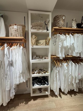 Mobiliario Tienda Ropa y Accesorios