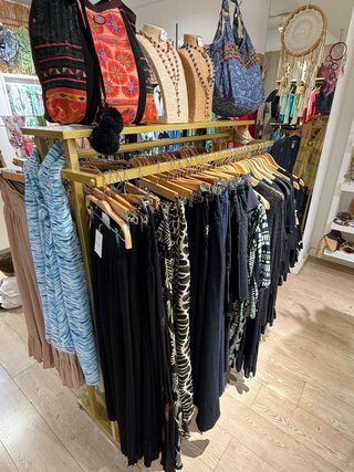 Mobiliario Tienda Ropa y Accesorios