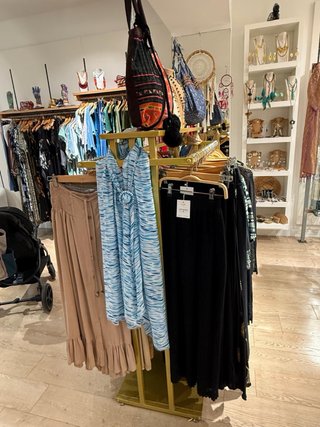 Mobiliario Tienda Ropa y Accesorios