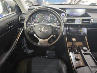 Lexus IS 300h Hybrid Drive Tecno