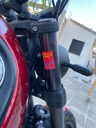 Benelli Leoncino 500 Naked Roja