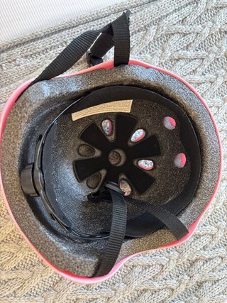 Casco rosa Yvolution niña
