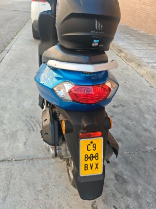 Peugeot Kisbee 49cc Scooter Azul