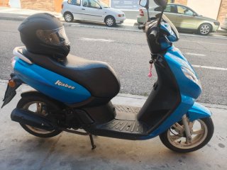 Peugeot Kisbee 49cc Scooter Azul