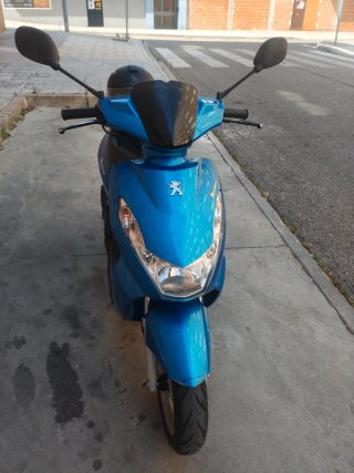 Peugeot Kisbee 49cc Scooter Azul