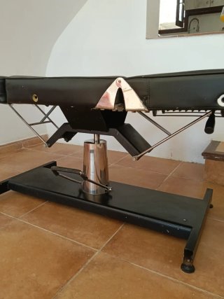 Camilla de tattoo o masaje