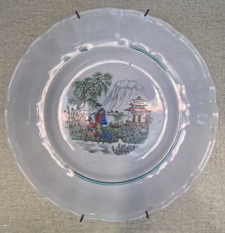 Prato decorativo antigo das Faianças Capôa "China"