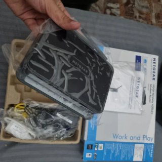 NETGEAR DGN2200 N300 Modem Router ADSL2+