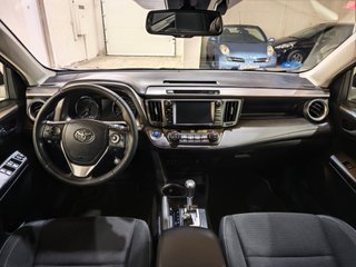 Toyota Rav4 2.5l hybrid 2WD Advance