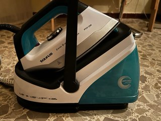 Plancha de vapor Taurus PTCP 2200