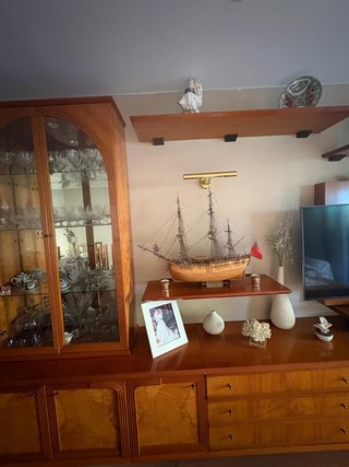 Mueble de salón modular con estantes