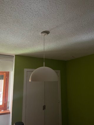 Lámpara techo IKEA blanca y verde