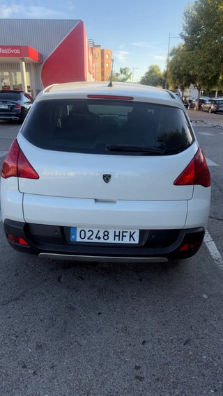 Peugeot 3008 2011
