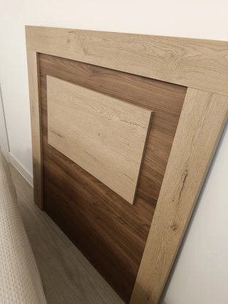 Cabecero de cama de madera