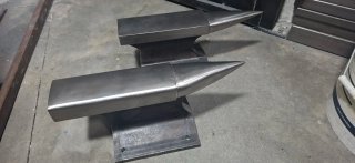 Yunque de metal para forja