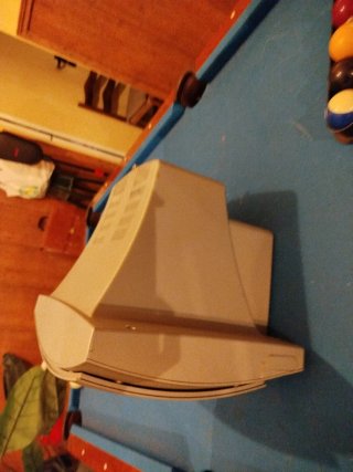 Televisor CRT