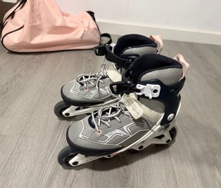 Patines en línea infantiles grises