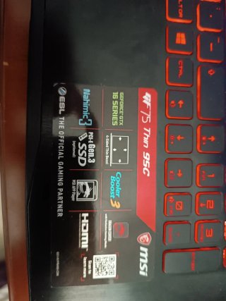 MSI Portátil Negro Buenas Condiciones