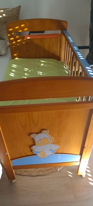 Cuna de colecho madera con peluche