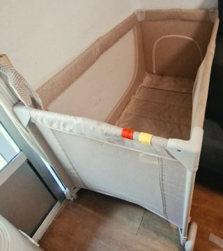 Cuna de viaje plegable