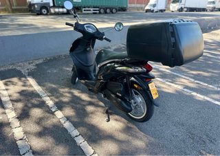 Piaggio Liberty Negra