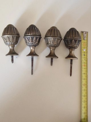 4 Pigne/Terminali Arredo Vintage Ottone 301 gr