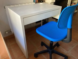 Escritorio Ikea Micke + Silla de regalo