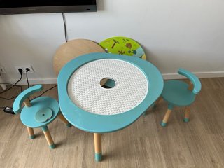 Mesa de juego Stokke mutable