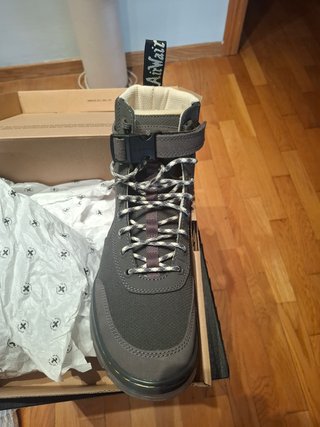 Botas Dr. Martens Combs Tech Gris Talla 41
