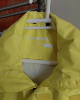 Chubasquero amarillo Everest talla M