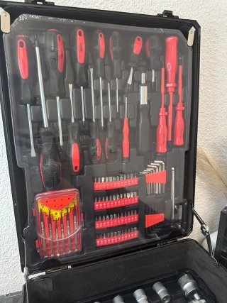 Maletín de herramientas de 399 Piezas