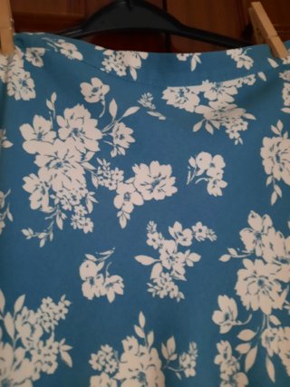 Falda larga estampada floral azul