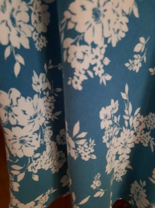 Falda larga estampada floral azul