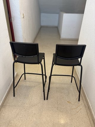 Taburetes Altos Negros
