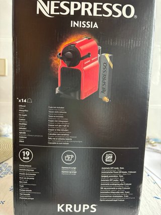 Cafetera Krups Nespresso Roja