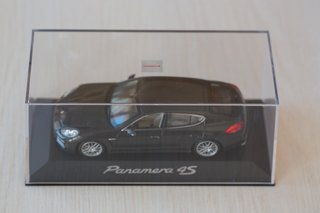 Porsche Panamera 4S Gen II Minichamps 1/43