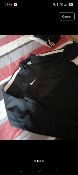 Due felpe Adidas nere e dorate