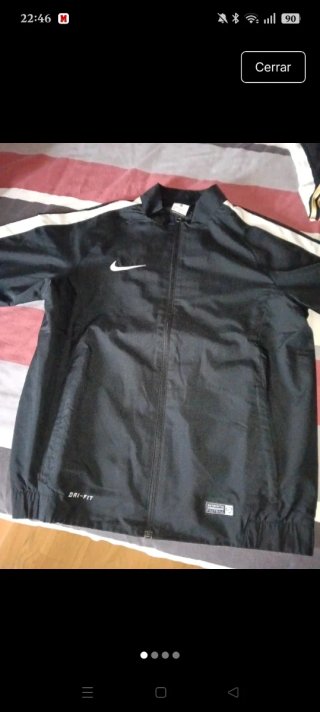 Due felpe Adidas nere e dorate