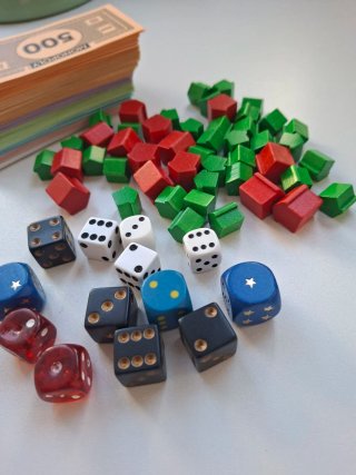 Monopoly: Dados, Billetes y Casas/Hoteles