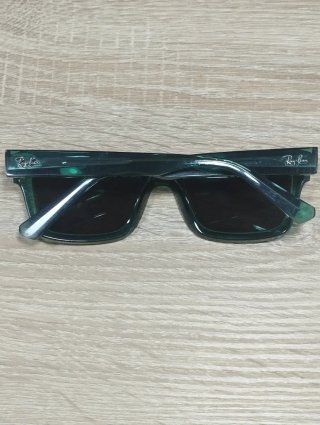 Gafas de sol Ray-Ban modelo Warren verdes