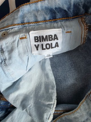 Pantalón vaquero Bimba y Lola azul claro
