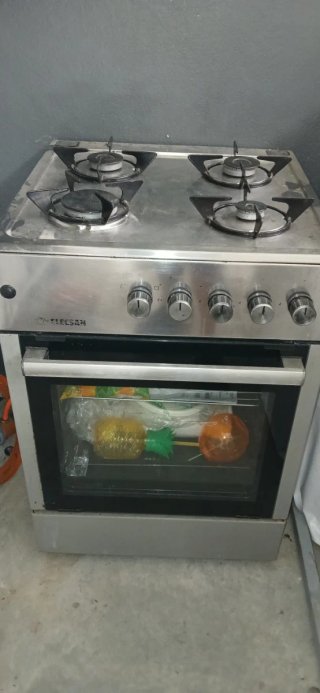 Cocina de gas con horno ELECSAN