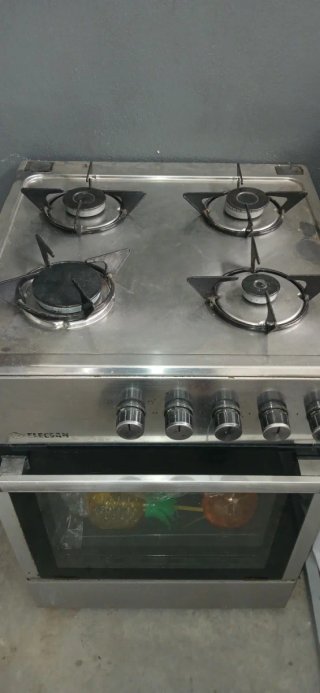 Cocina de gas con horno ELECSAN