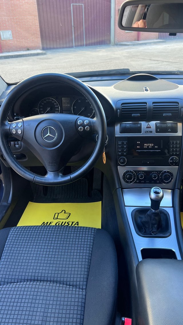 Mercedes-Benz Clase C200 Etiqueta B