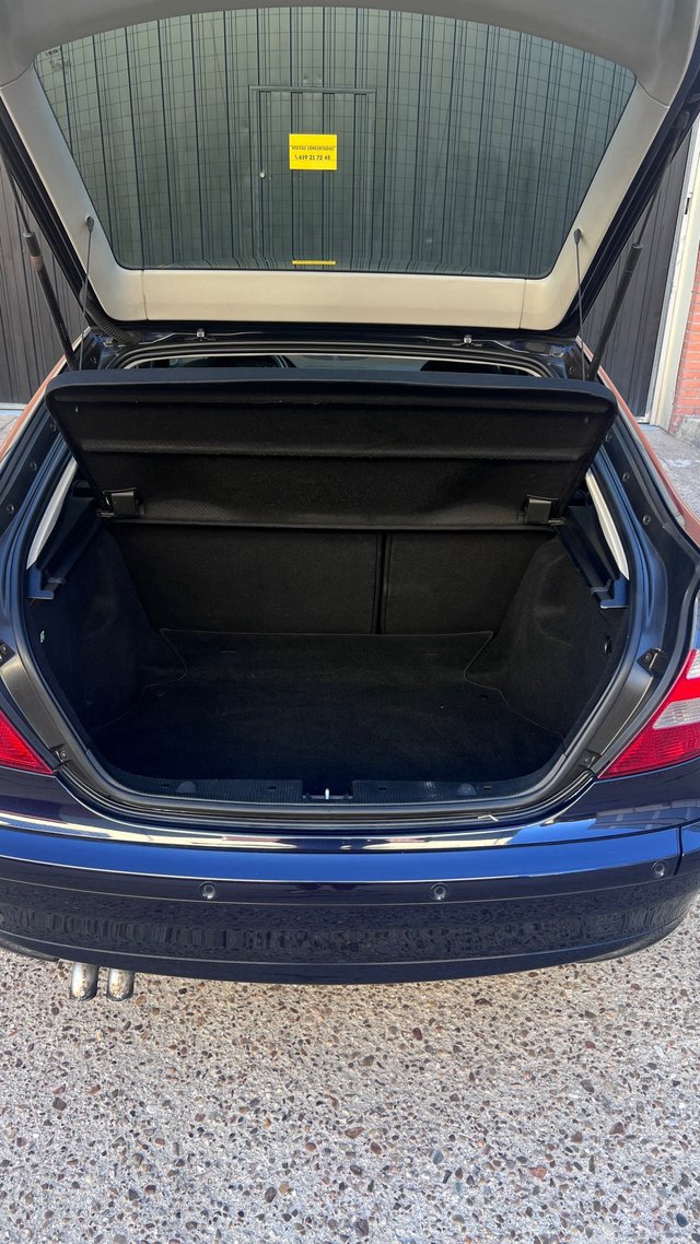 Mercedes-Benz Clase C200 Etiqueta B