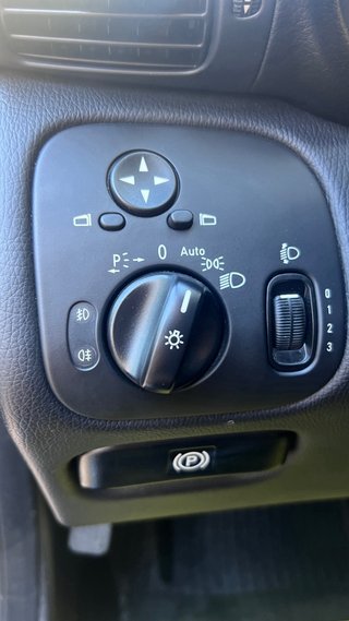 Mercedes-Benz Clase C200 Etiqueta B