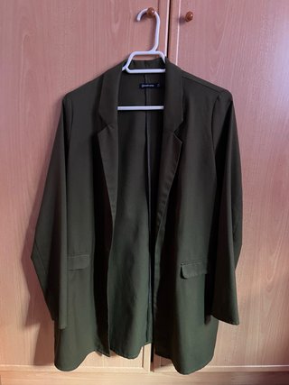 Chaqueta Stradivarius verde militar
