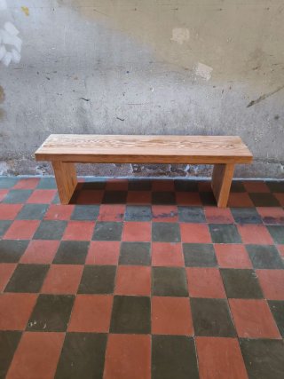 Banco nórdico de madera